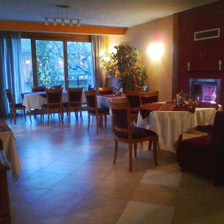 Family Hotel Sonata Samokov Exterior foto