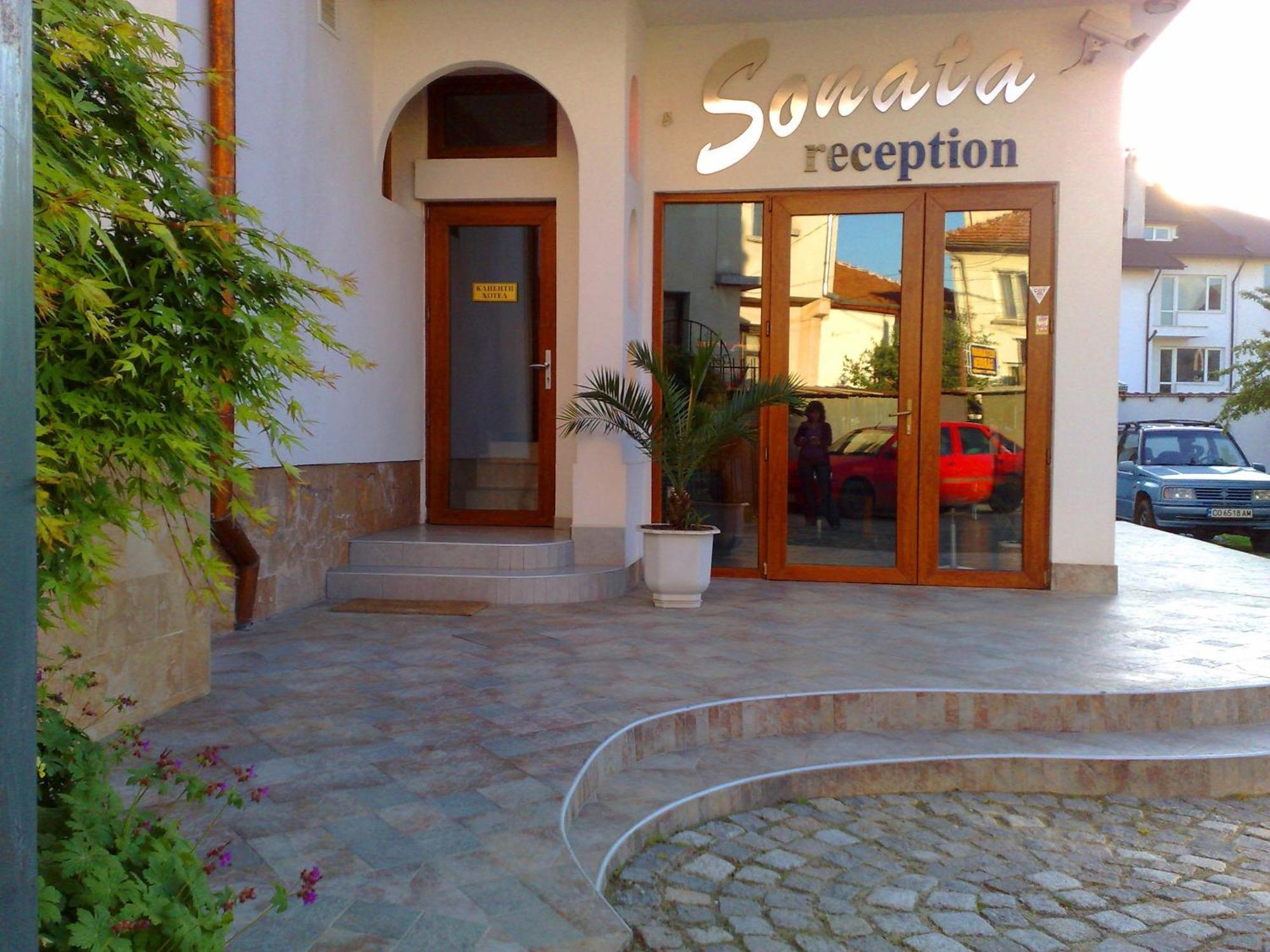 Family Hotel Sonata Samokov Exterior foto