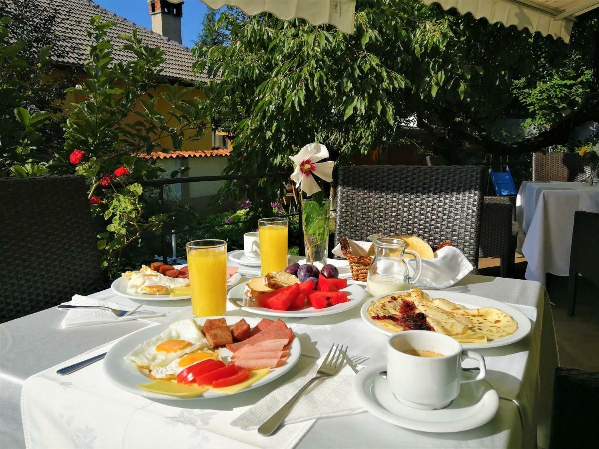 Family Hotel Sonata Samokov Exterior foto
